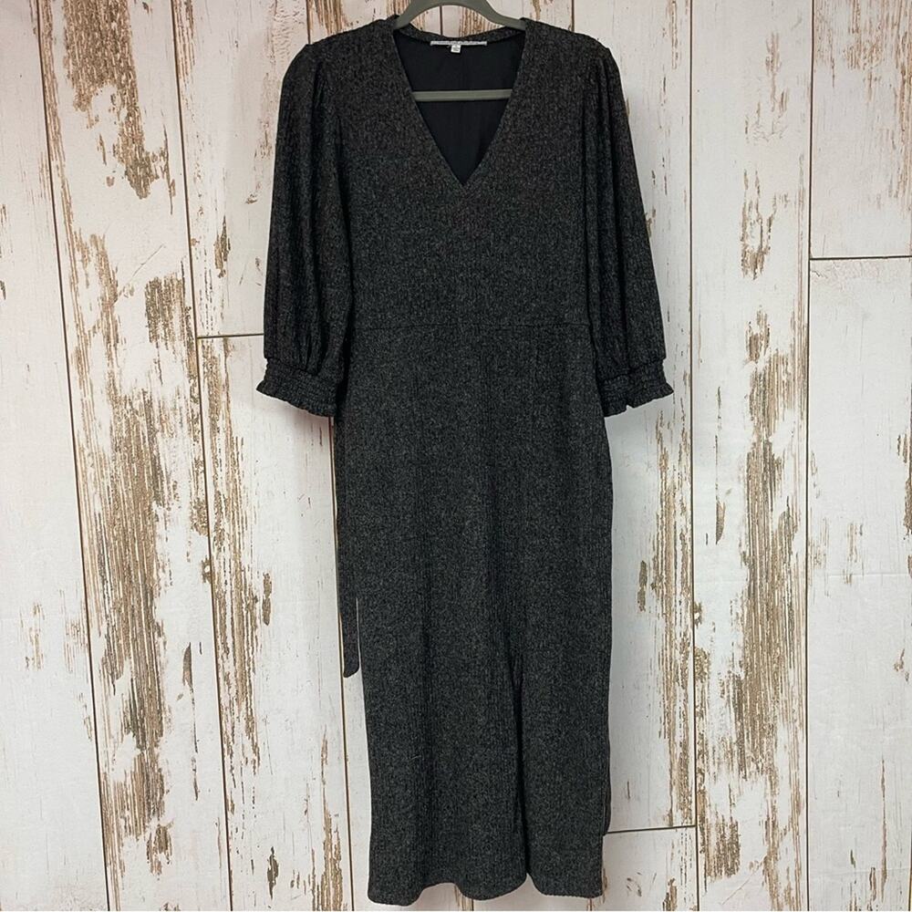 Collective Concepts, Ribbed Sweater Dress. Grey. Size Large. Excellent condition